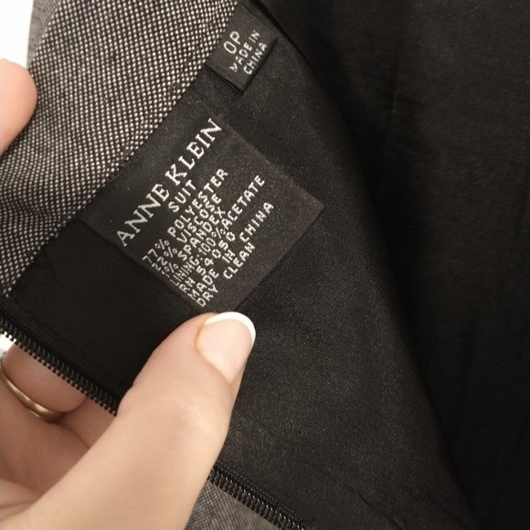 Anne Klein 0P suit - Picture 12 of 15